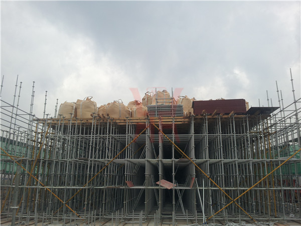 高架重支撑4千吨试验